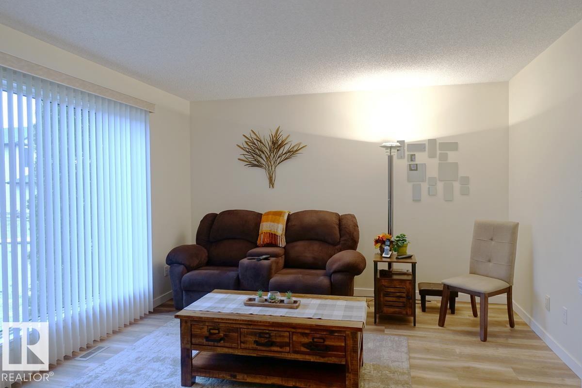 26 Riverpointe Drive, photo 5