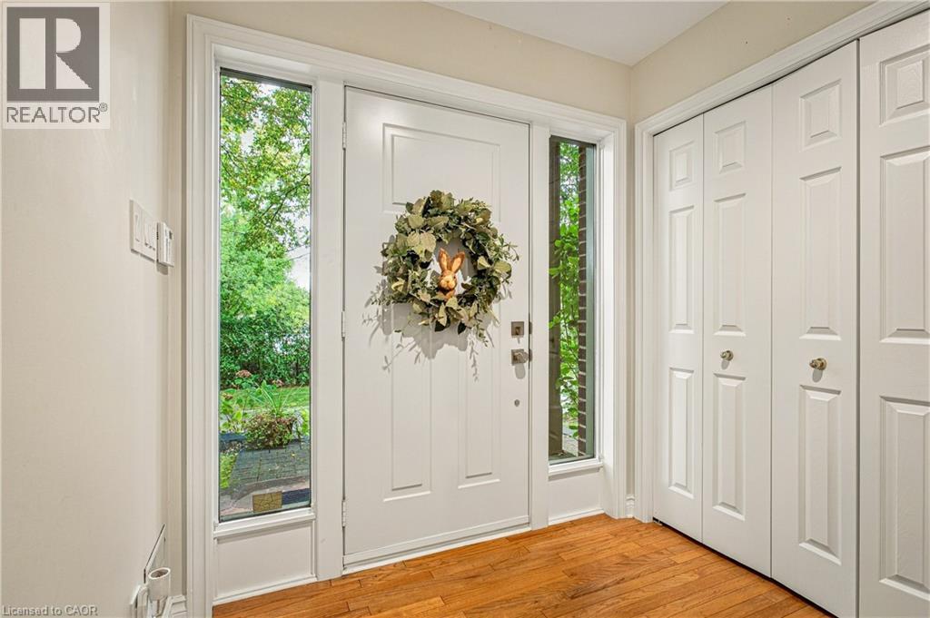 139 OAKLANDS PARK Court, Burlington — photo 12