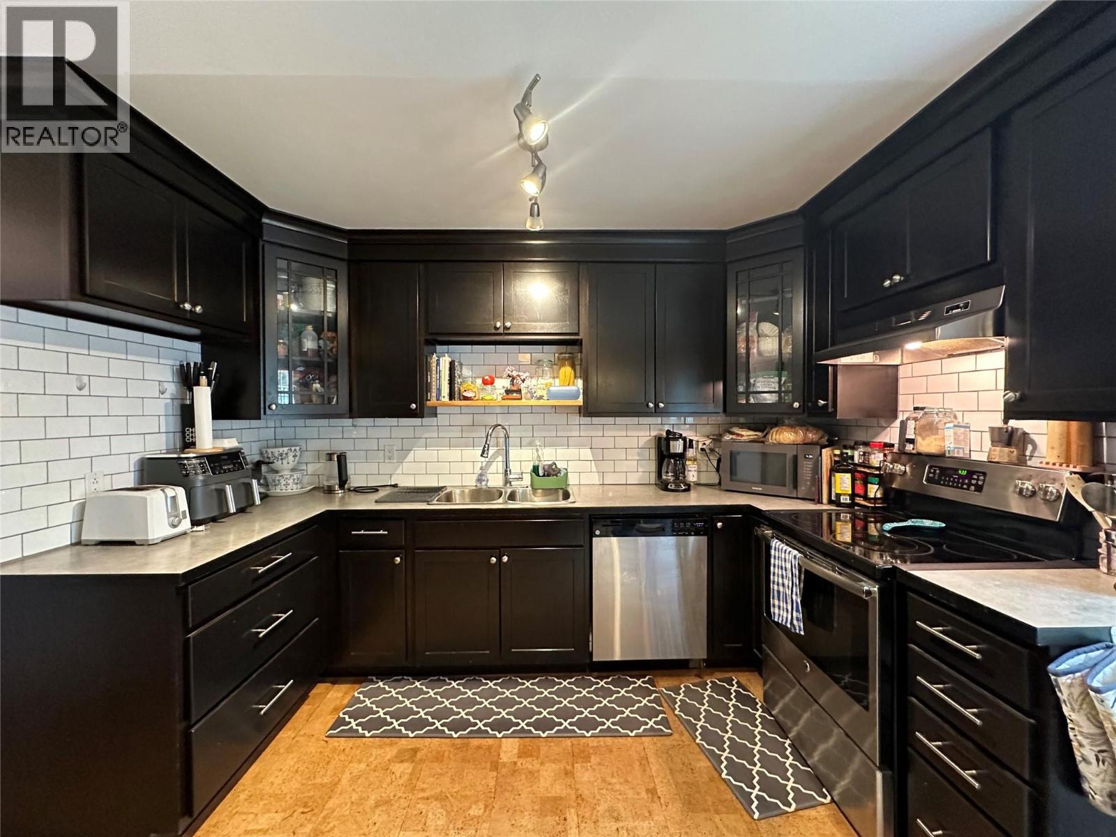 Property for sale at 400 5th Avenue Unit# 6