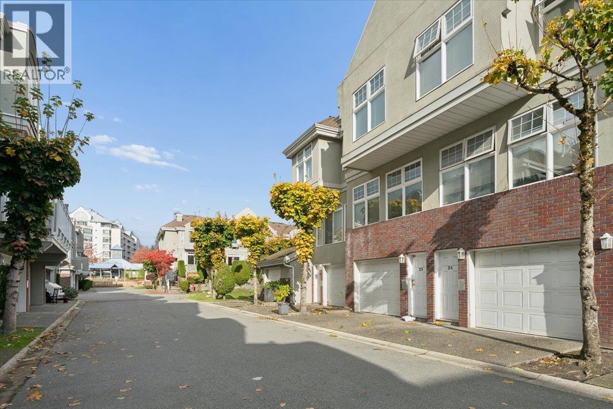 #24-5840 DOVER Crescent, Richmond
