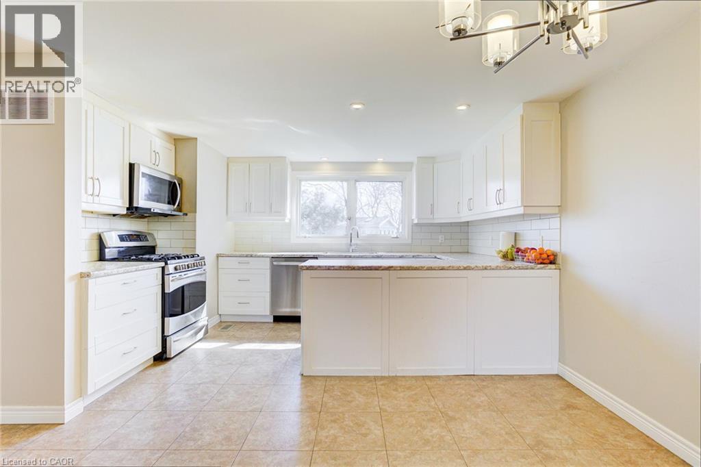 22 BLACKHORNE Crescent Unit# Upper, Kitchener — photo 6