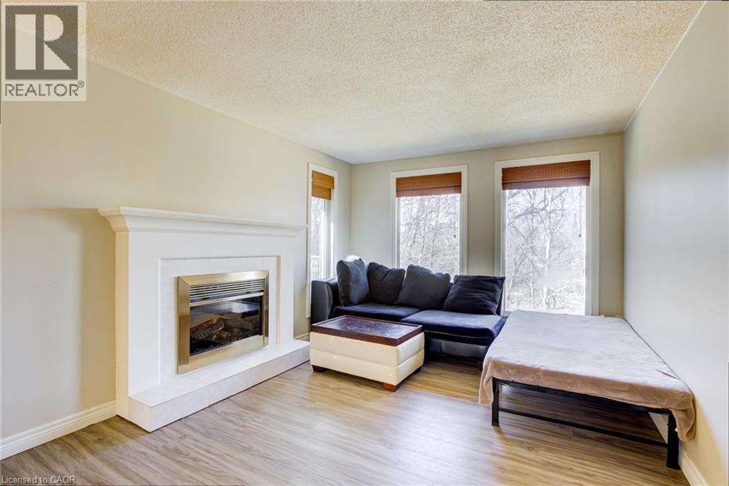 22 BLACKHORNE Crescent Unit# Upper, Kitchener — photo 8