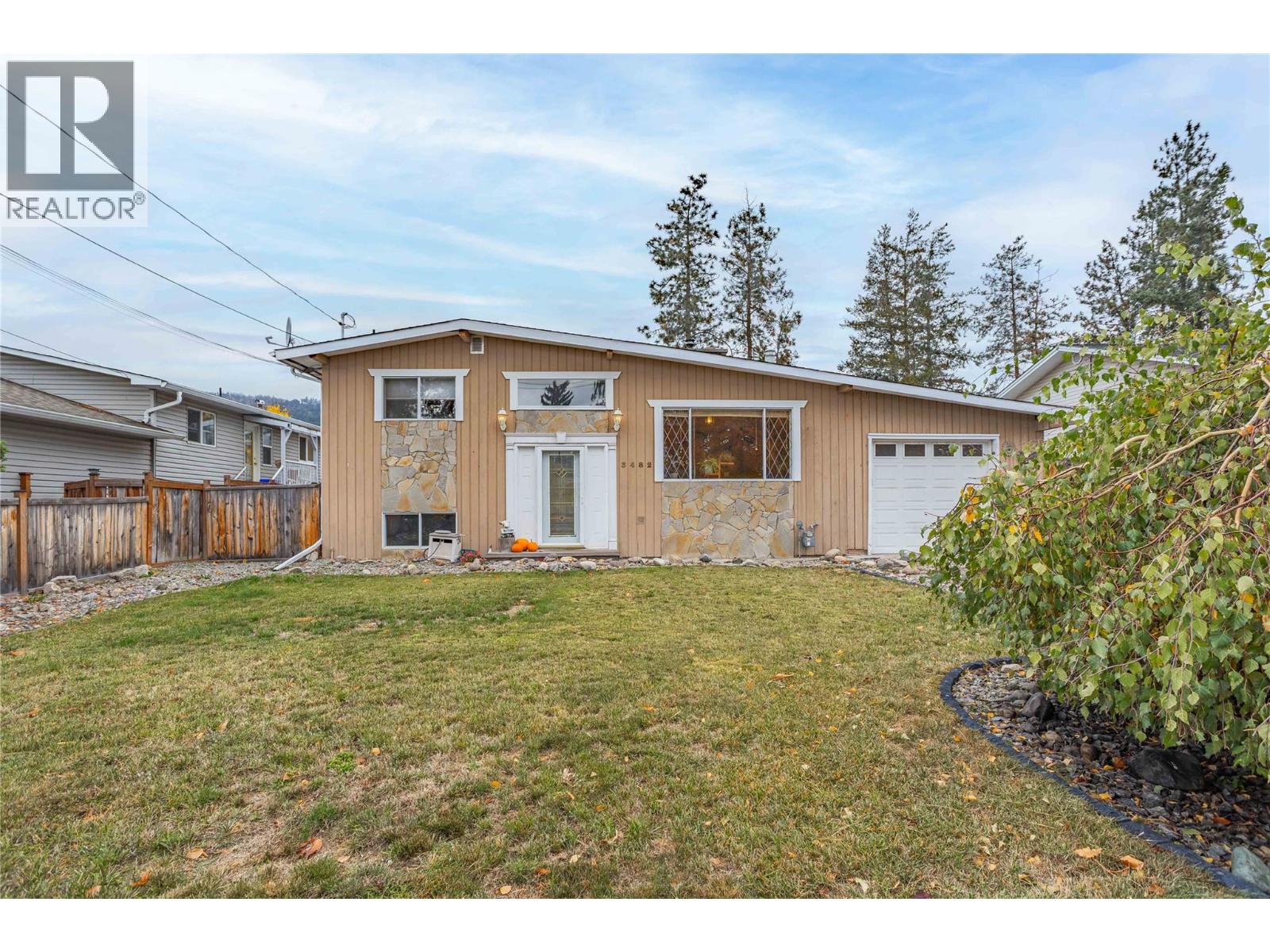  3482 Galloway Road, West Kelowna