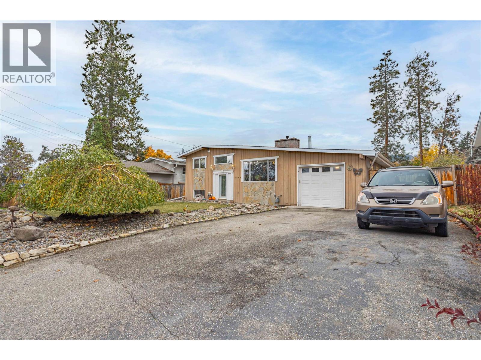  3482 Galloway Road, West Kelowna