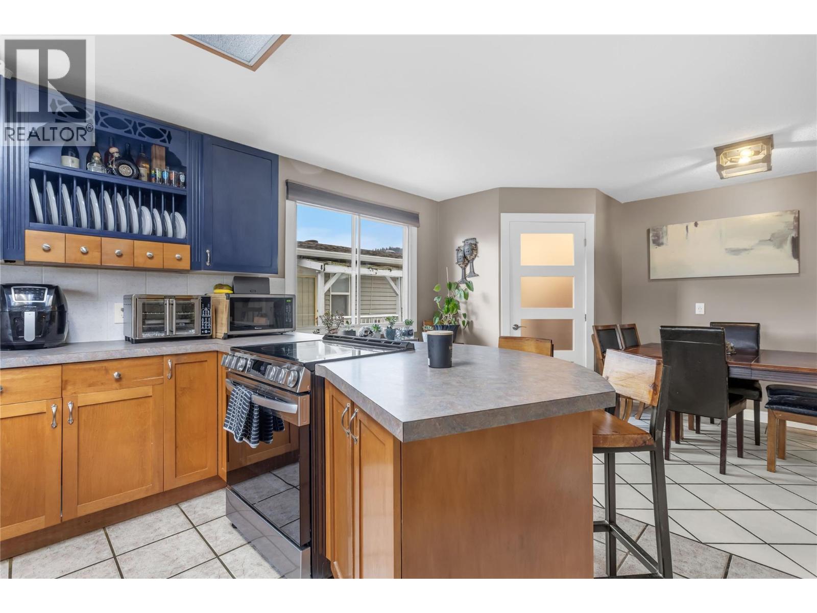  3482 Galloway Road, West Kelowna