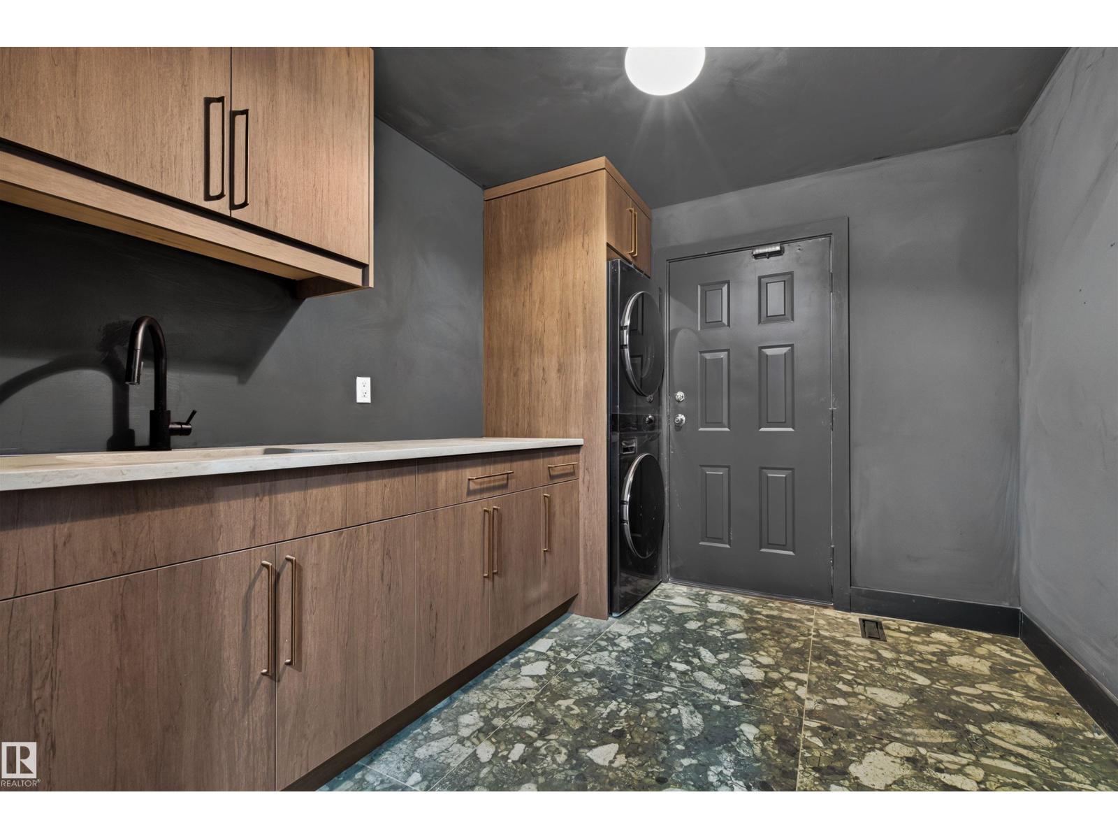 Property photograph 38 for MLS E4514280