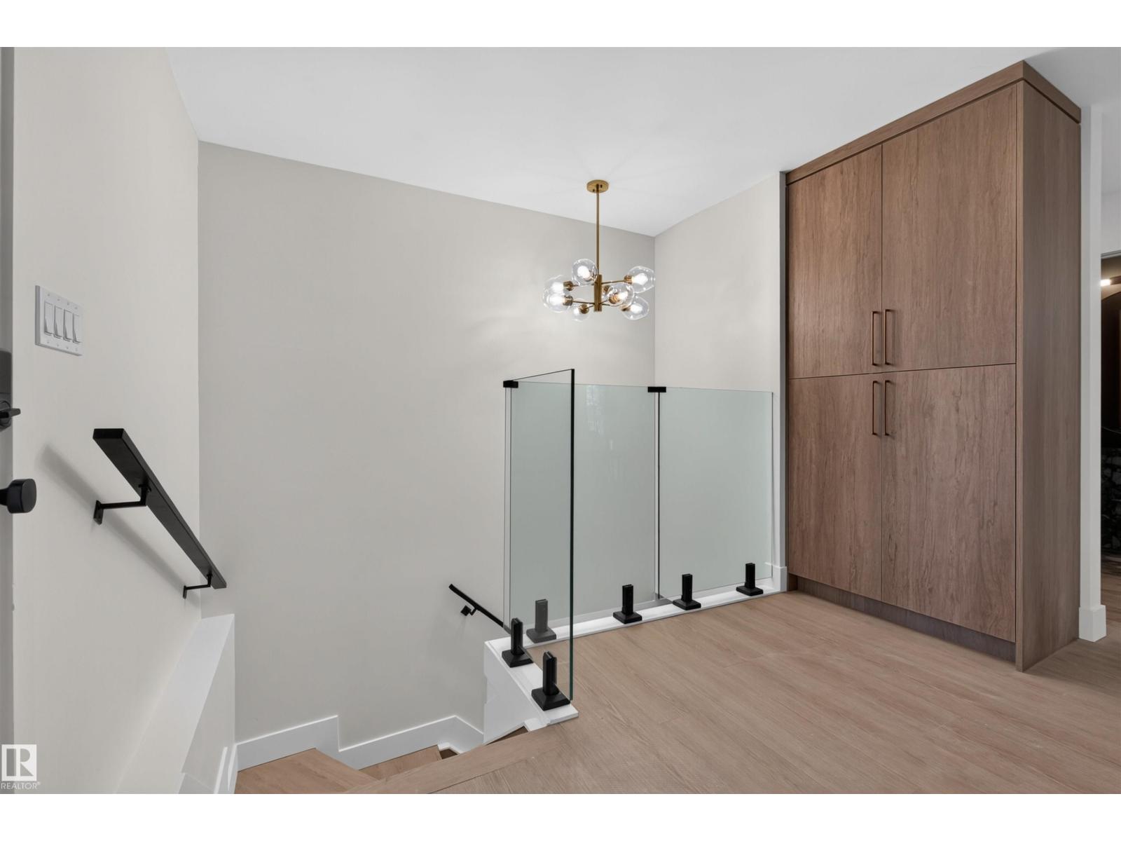 Property photograph 40 for MLS E4514280