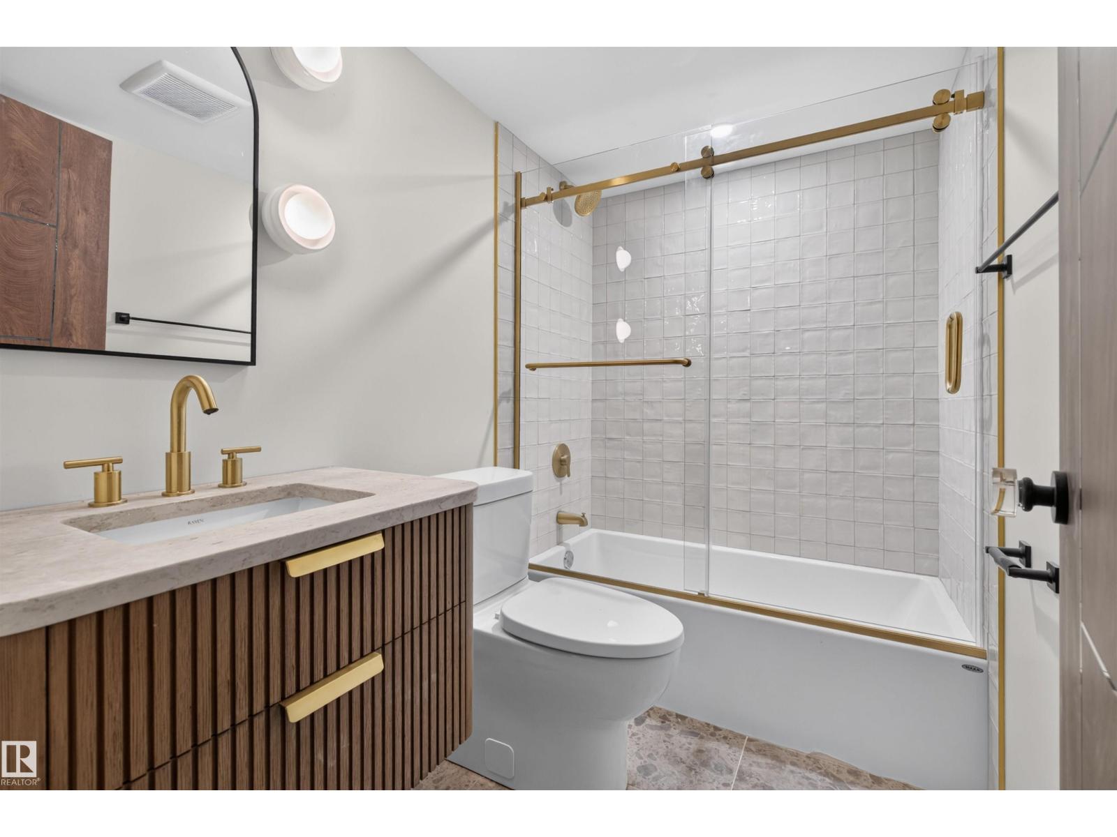 Property photograph 42 for MLS E4514280