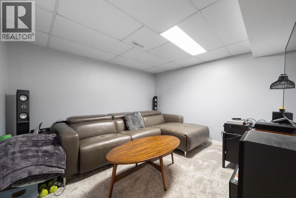 Listing photo – 4809 45 Street, Stettler