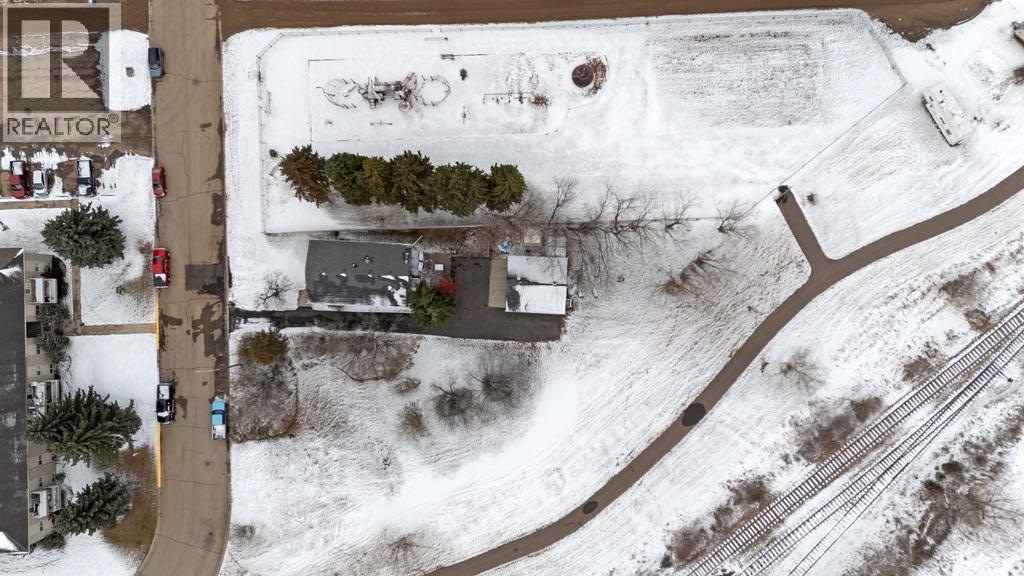 Listing photo – 4809 45 Street, Stettler