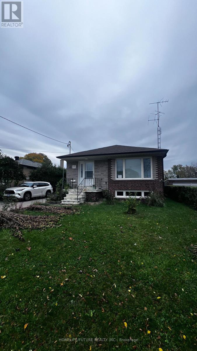BSMT - 47 ROMULUS DRIVE, Toronto (Bendale) — photo 2