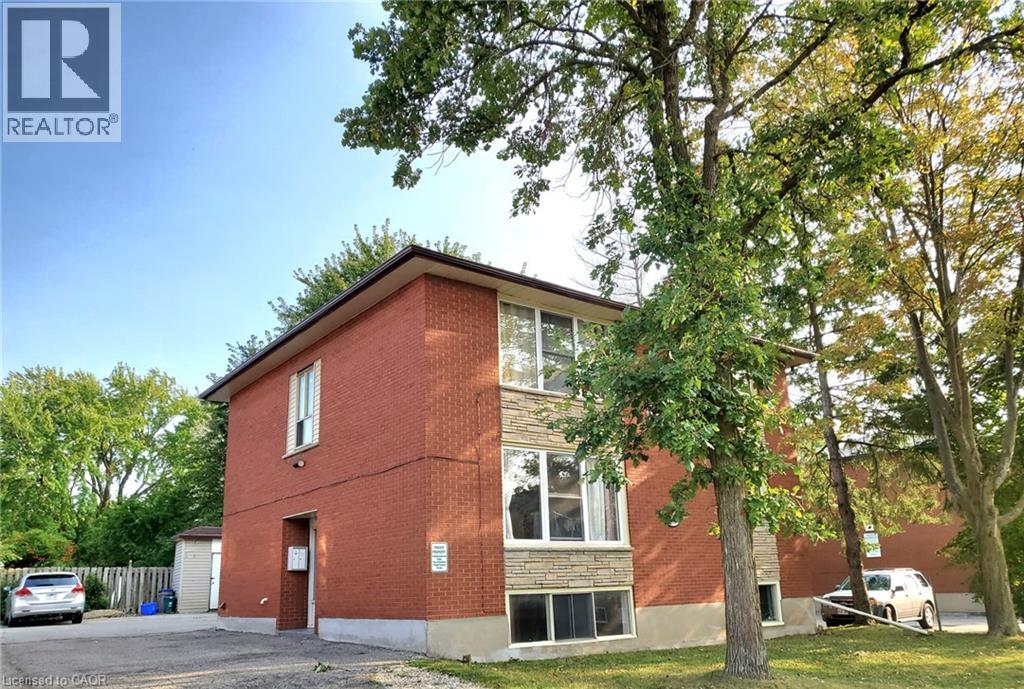 155 CHANDLER Drive Unit# 1, Kitchener