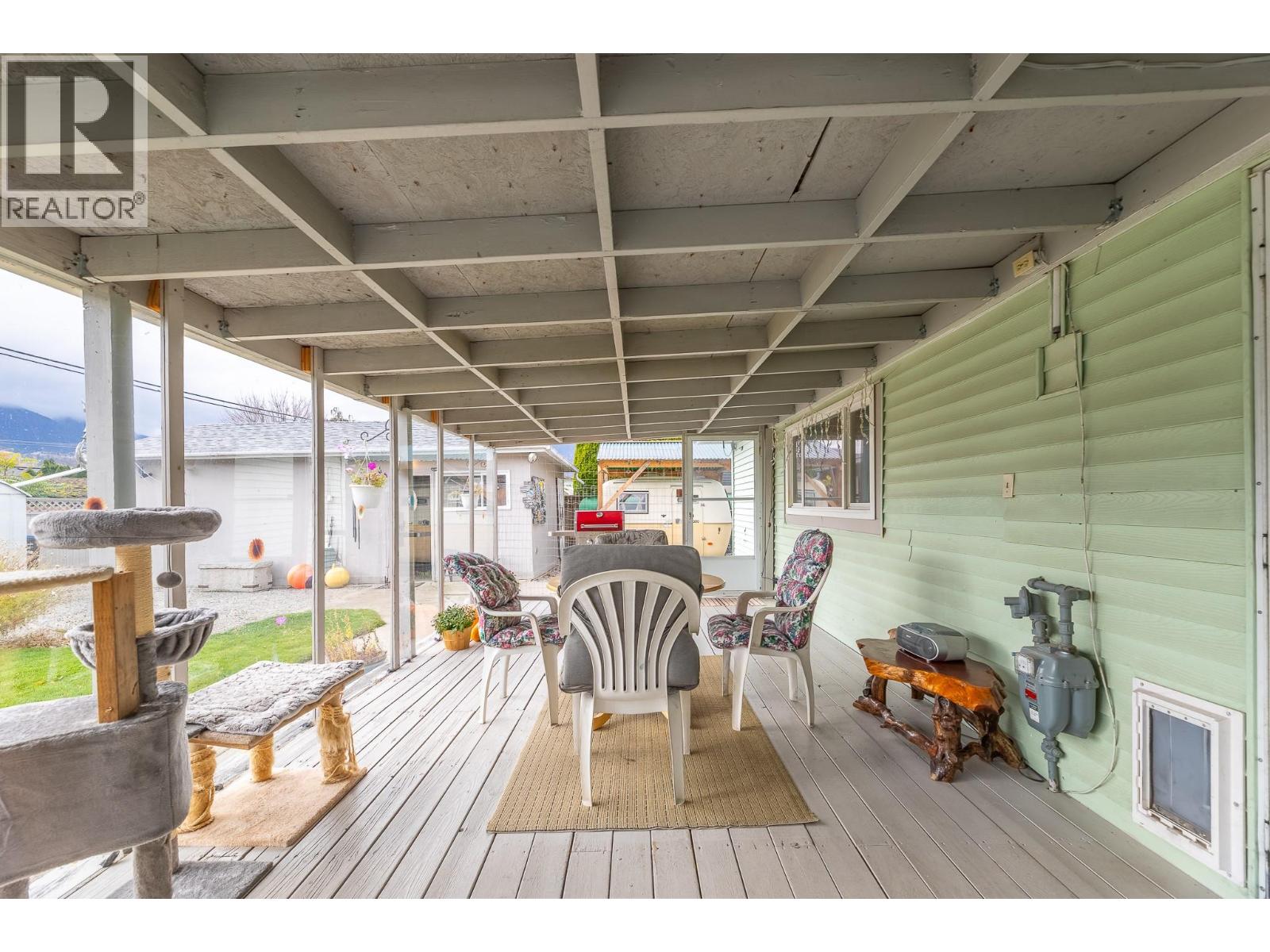 402 Conklin Avenue, Penticton - Image 1