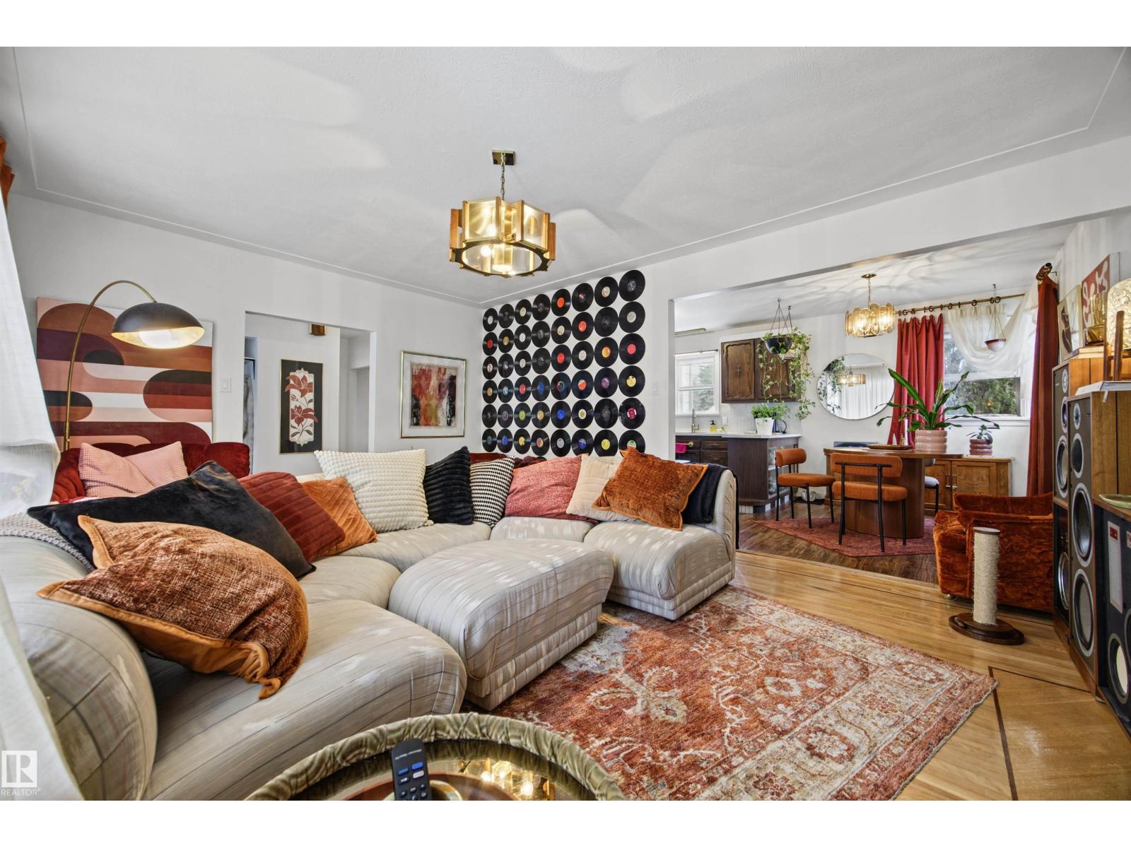 12001 49 Street NW, photo 13