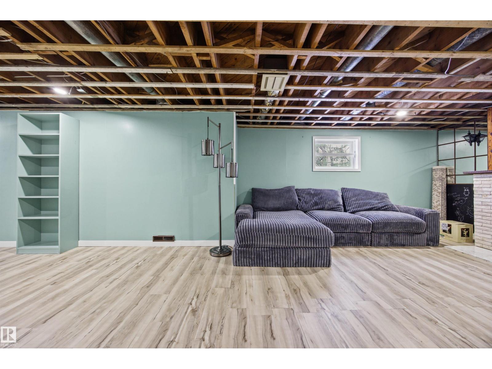 12001 49 Street NW, photo 35