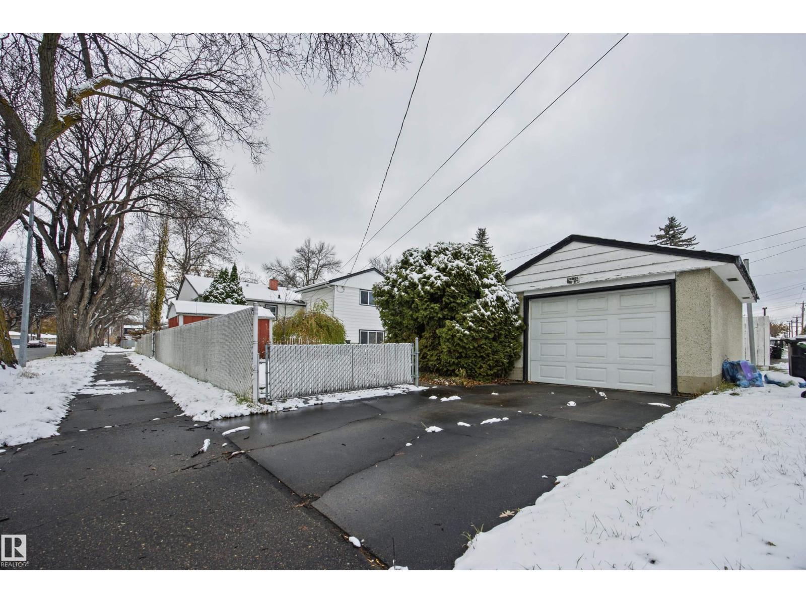 12001 49 Street NW, photo 52