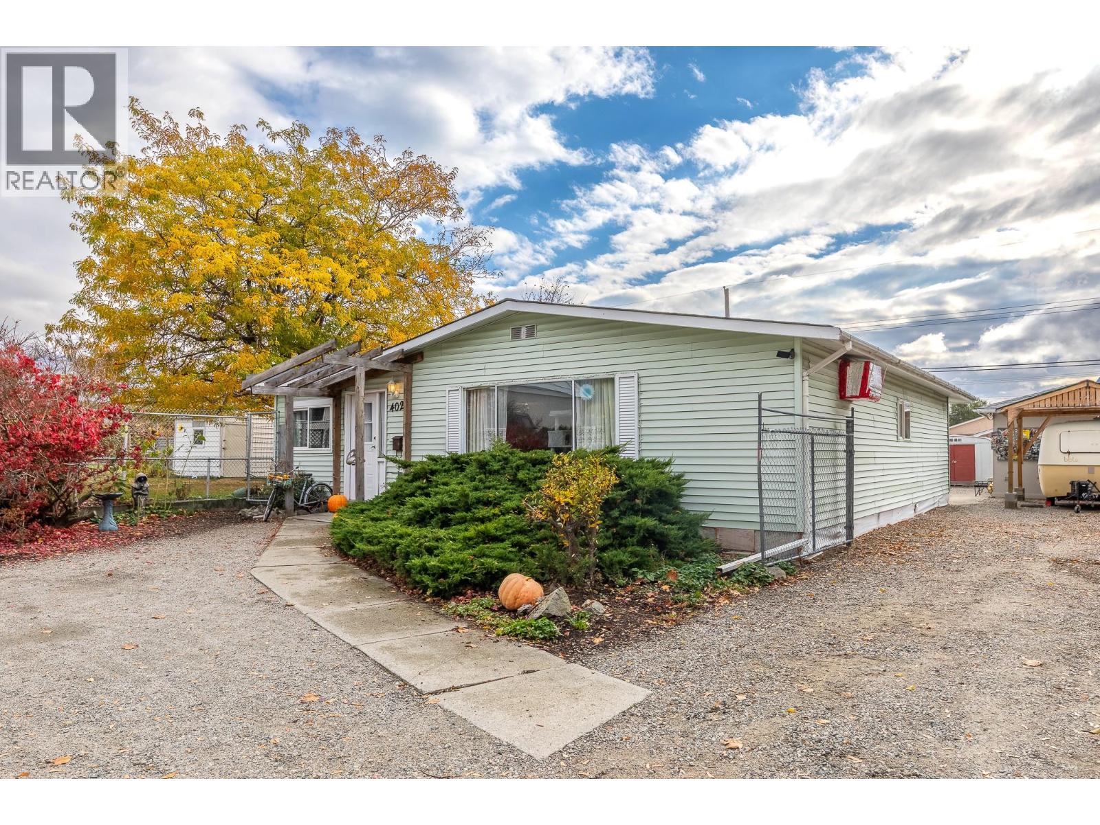 402 Conklin Avenue, Penticton - Image 1