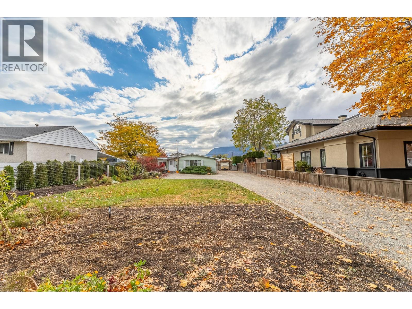 402 Conklin Avenue, Penticton - Image 1