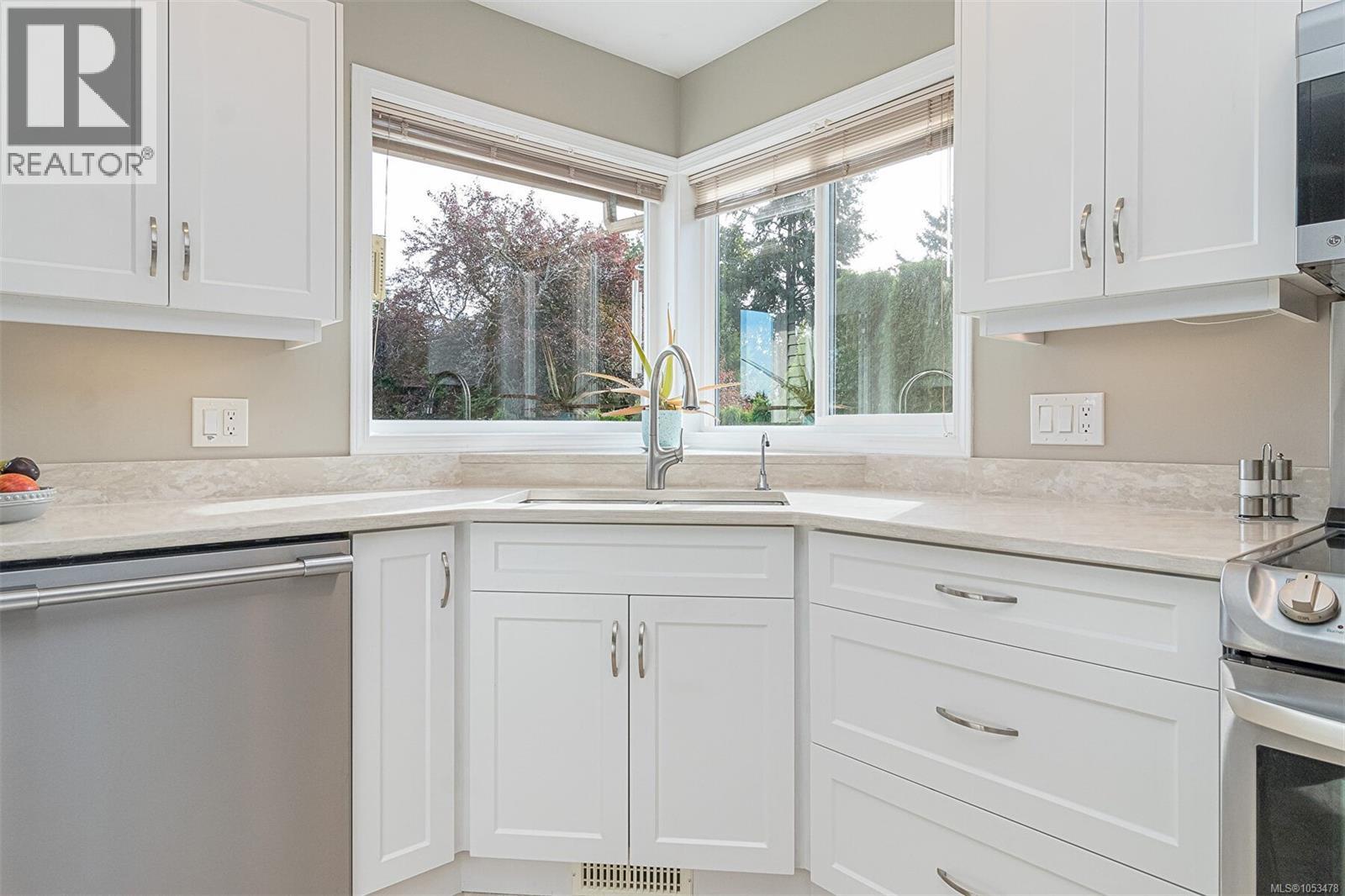 421A Walker Ave - 26