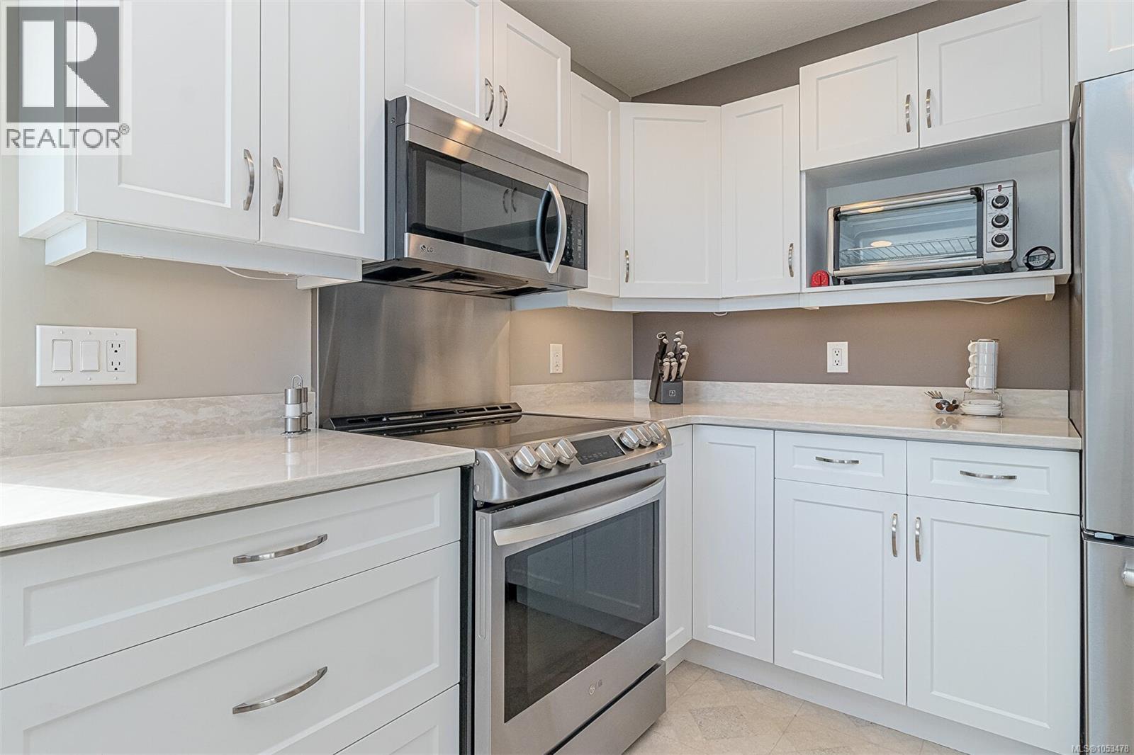 421A Walker Ave - 28