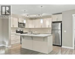 319 Redstone View NE, Calgary — photo 2