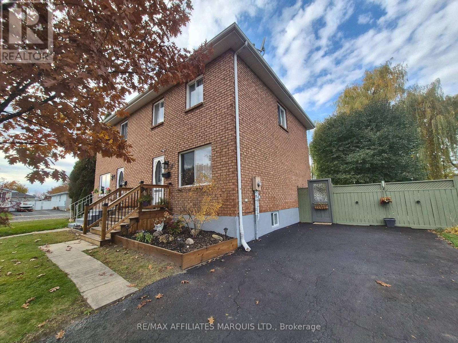 194 ELSIE AVENUE, Cornwall — photo 3