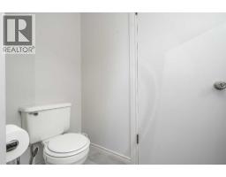 1301 3 Avenue NE, Medicine Hat — photo 13