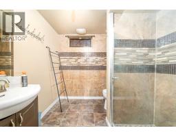 1301 3 Avenue NE, Medicine Hat — photo 25