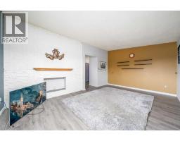 1301 3 Avenue NE, Medicine Hat — photo 7