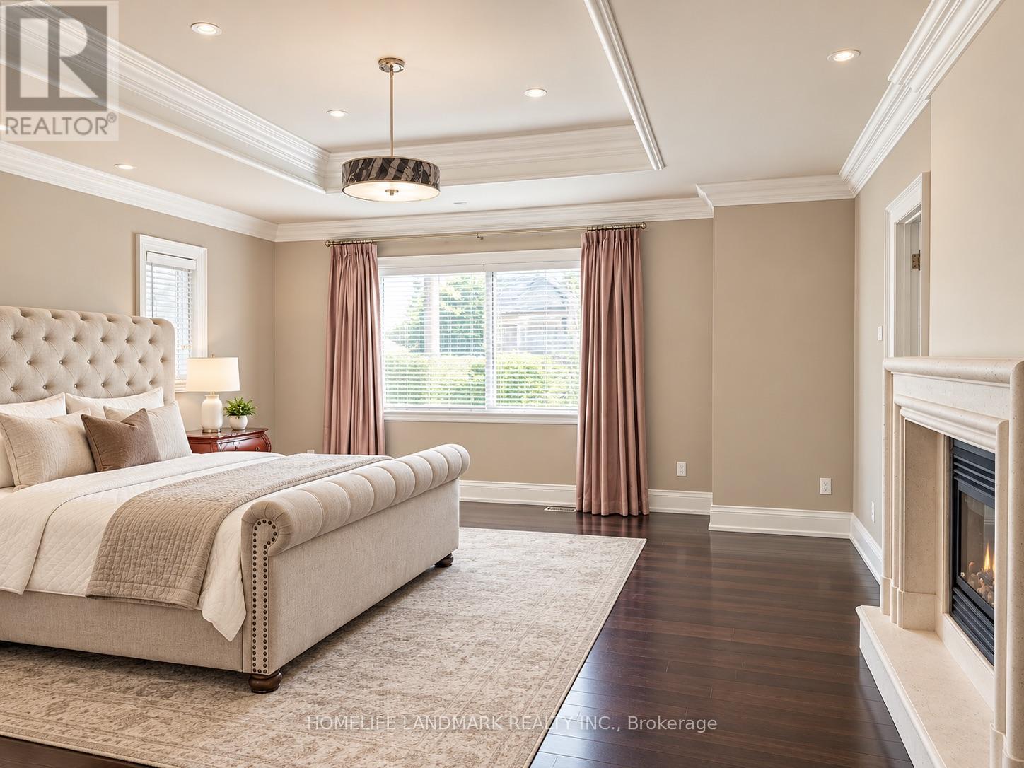 19 FRONTIER DRIVE, Richmond Hill (South Richvale)