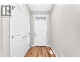 28 Mercado Road SE, Calgary — photo 10