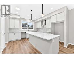 28 Mercado Road SE, Calgary — photo 11