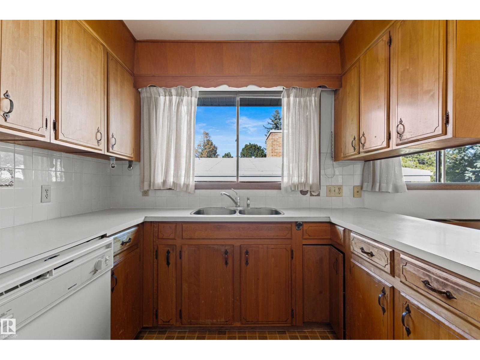 Property photograph 20 for MLS E4514925