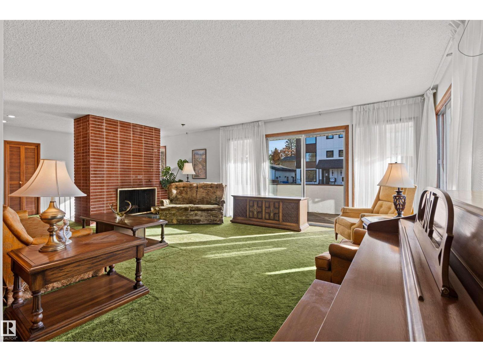 Property photograph 11 for MLS E4514925