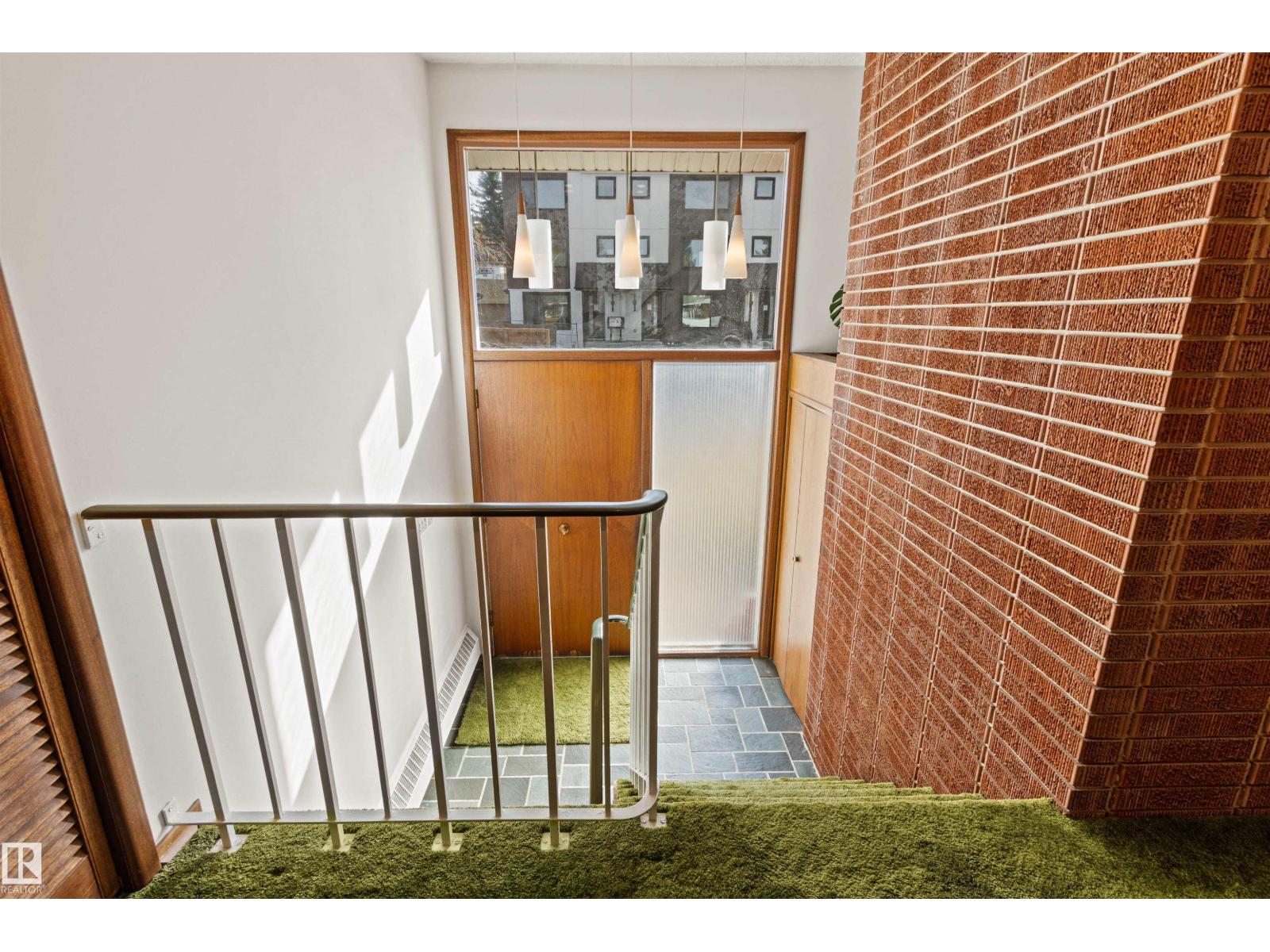Property photograph 5 for MLS E4514925