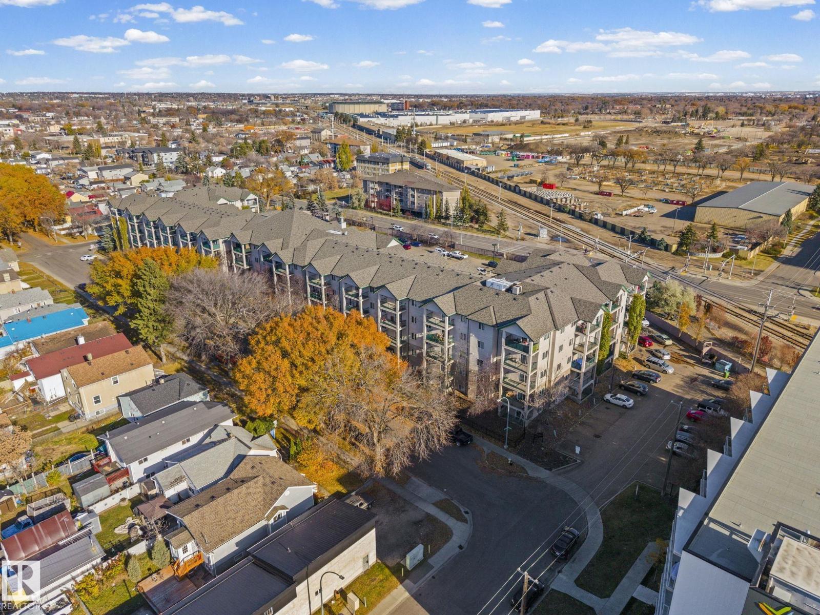 #211 11325 83 Street NW, photo 37