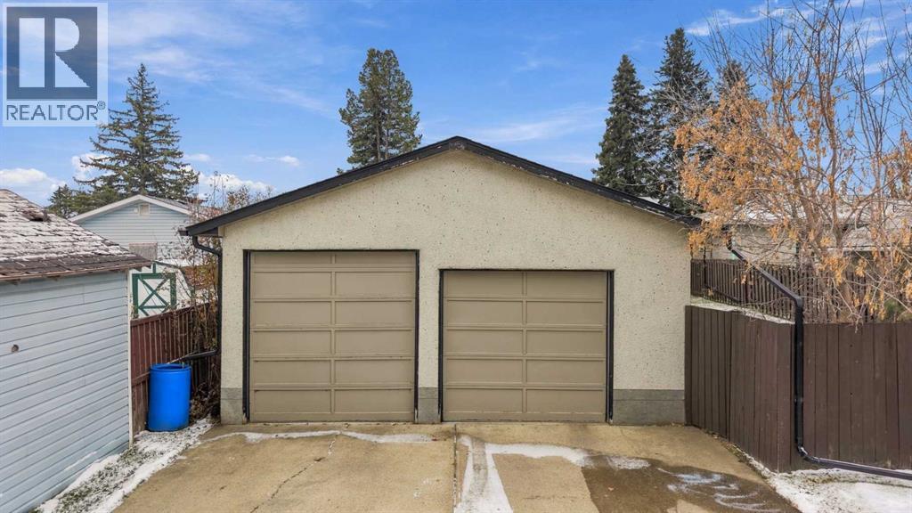 Listing photo – 5030 56 Avenue, Rimbey