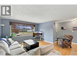 5030 56 Avenue, Rimbey — photo 2