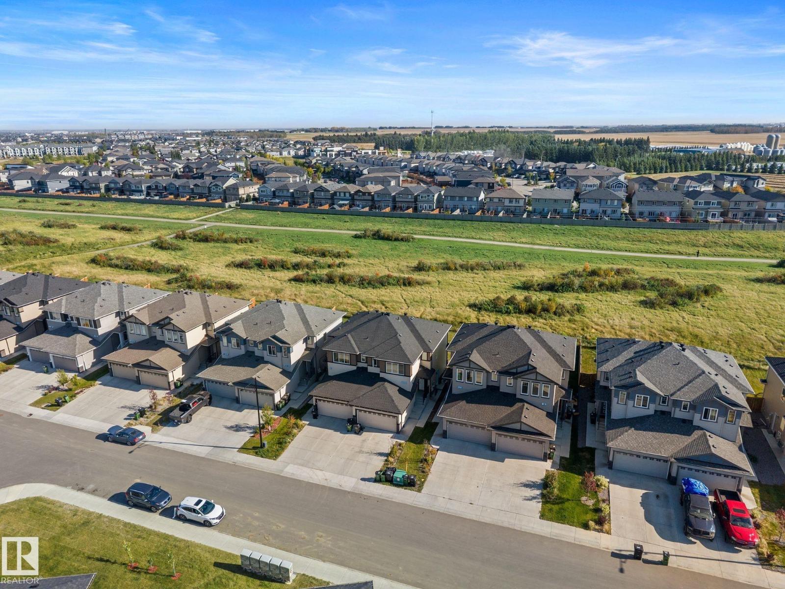 8823 CARSON WY SW, Edmonton