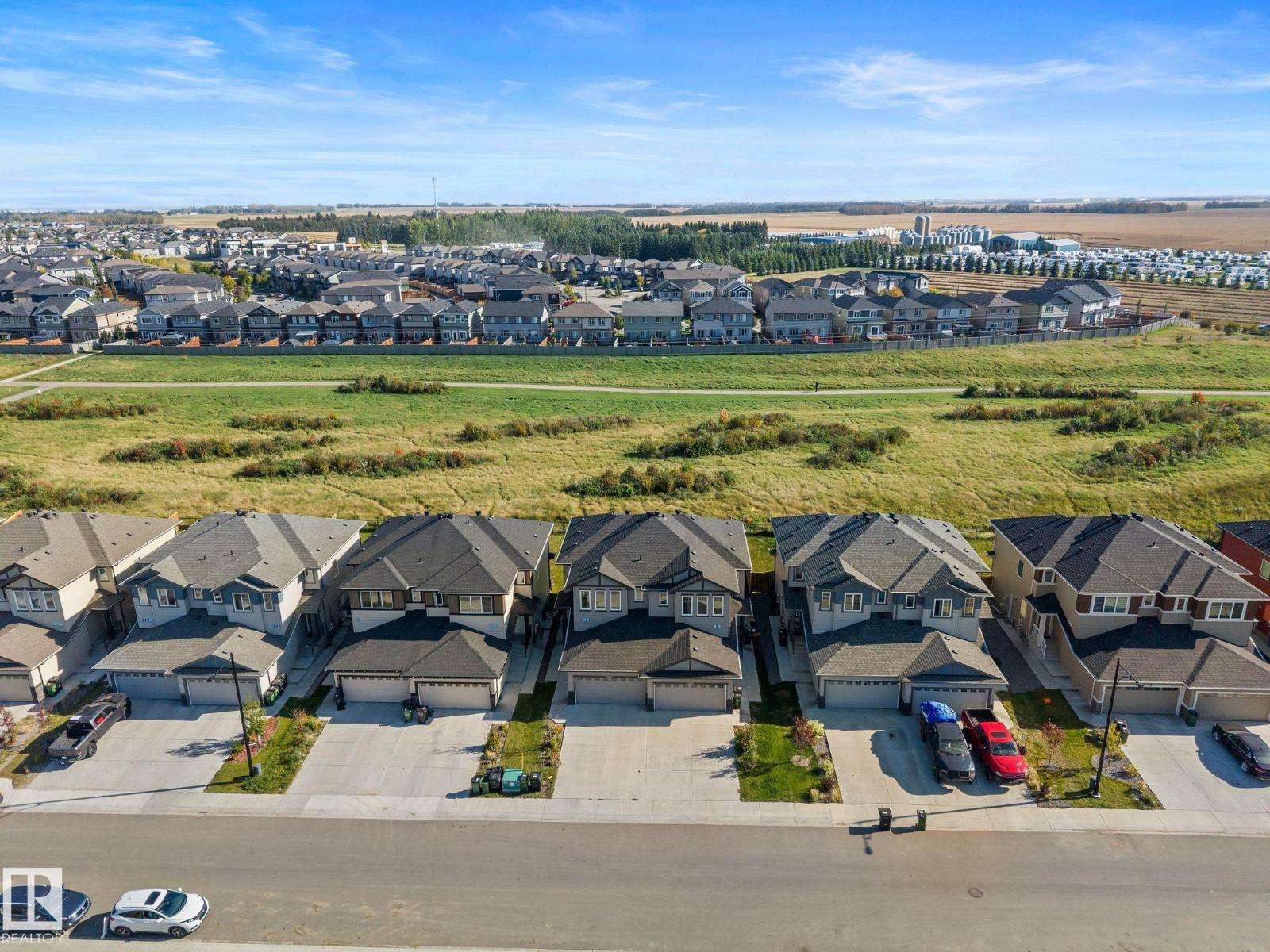 8823 CARSON WY SW, Edmonton