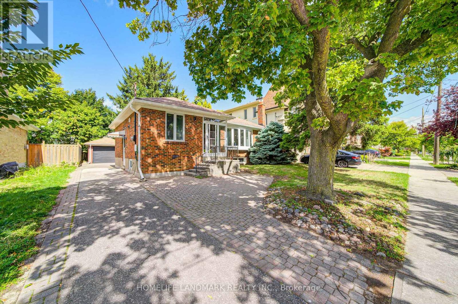 176 MCKEE AVENUE, Toronto (Willowdale East)