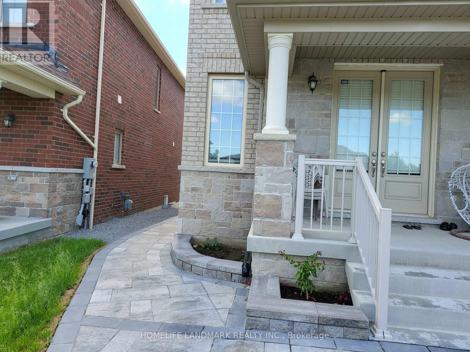 Bsmt- 1015 Kingpeak Crescent, Pickering, ON photo 2