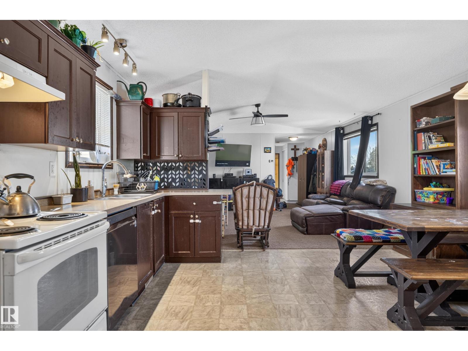 #1558 53222 Range Rd 272, photo 18