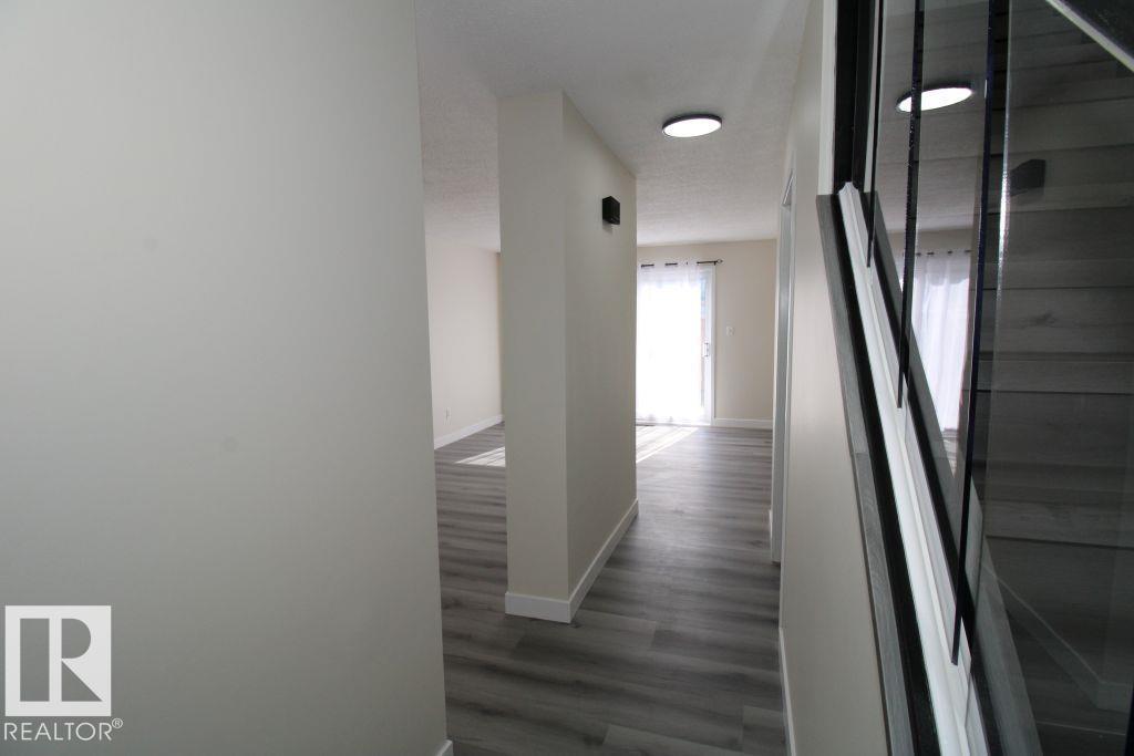 Property photograph 3 for MLS E4514934