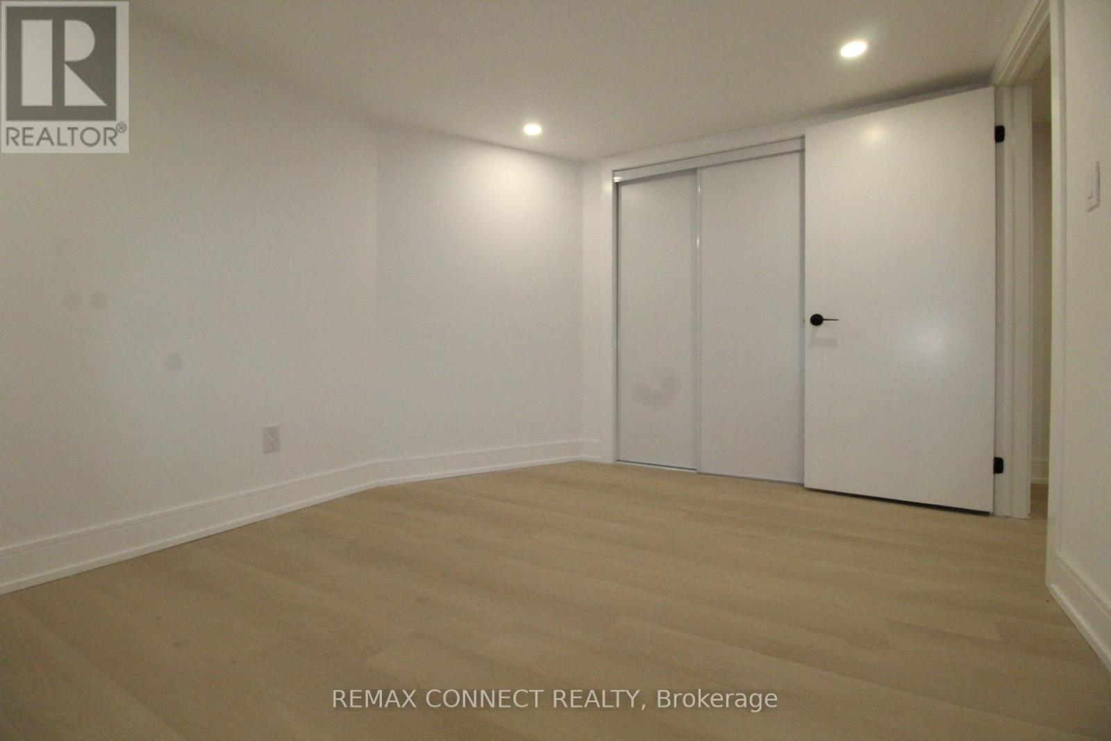 LOWER - 2 BEDROOM - 12 LONGBRIDGE ROAD, Vaughan (Uplands) — photo 6