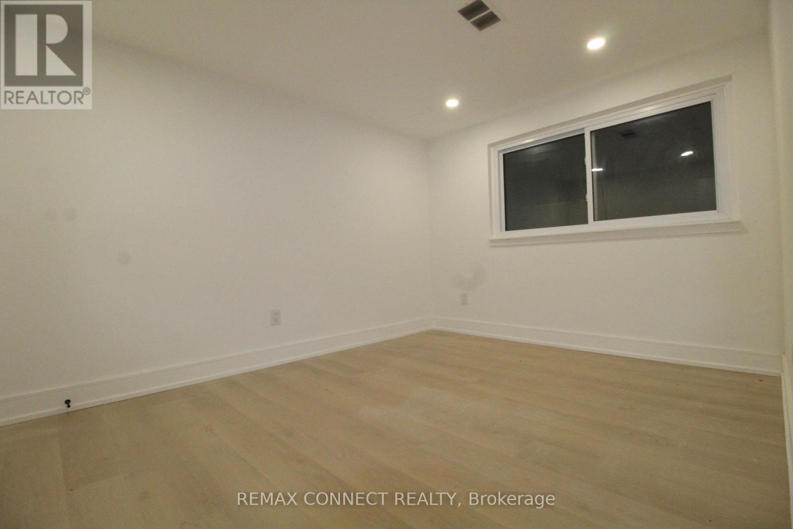 LOWER - 2 BEDROOM - 12 LONGBRIDGE ROAD, Vaughan (Uplands) — photo 7