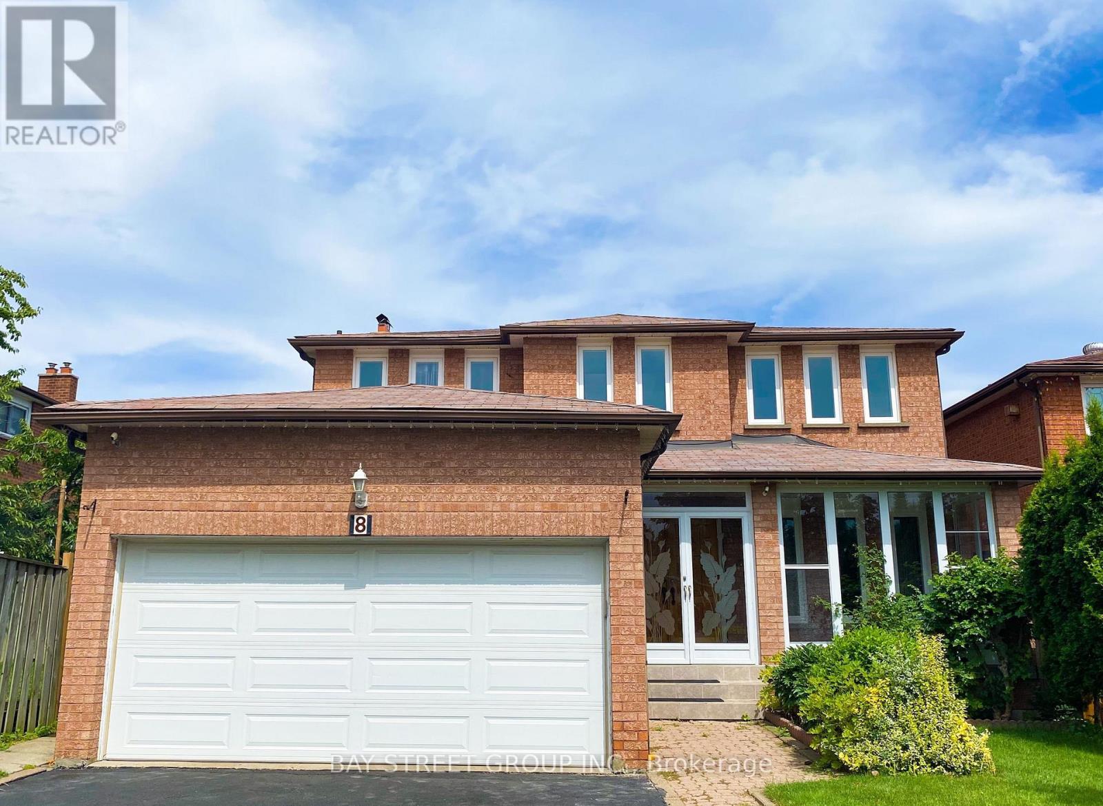 8 PURCELL SQUARE, Toronto (Steeles)