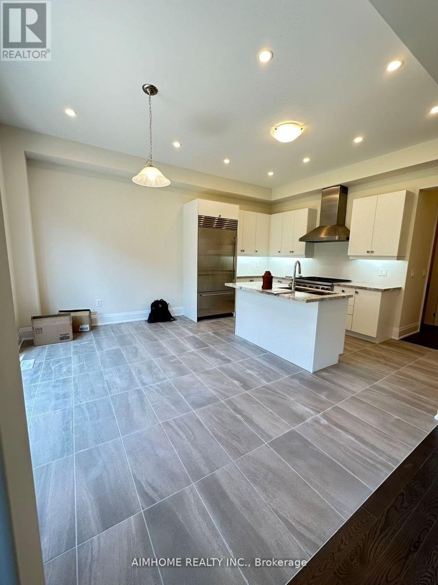 4 - 14 CINQUEFOIL STREET, Richmond Hill — photo 4