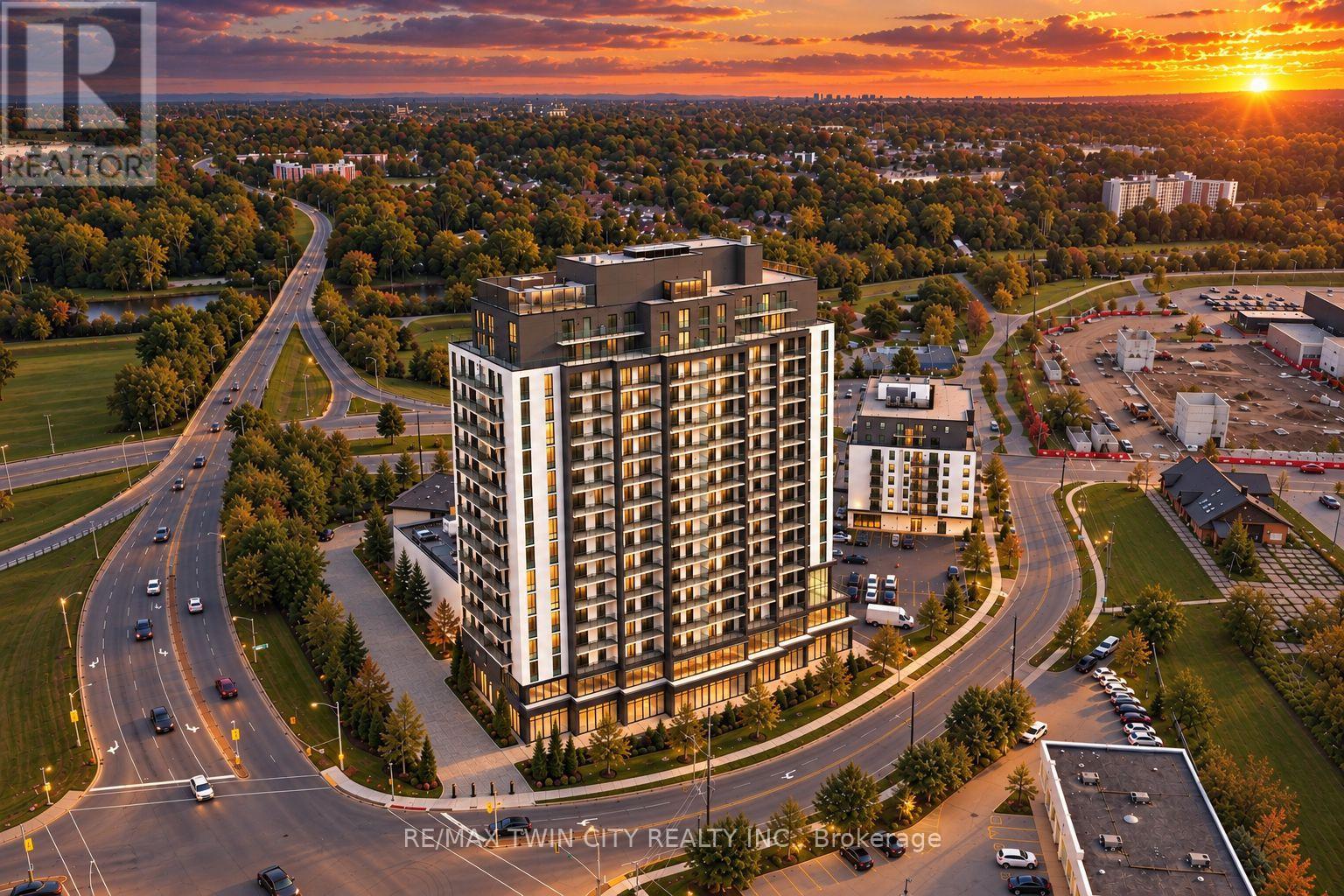 212 - 33 ERIE AVENUE, Brantford