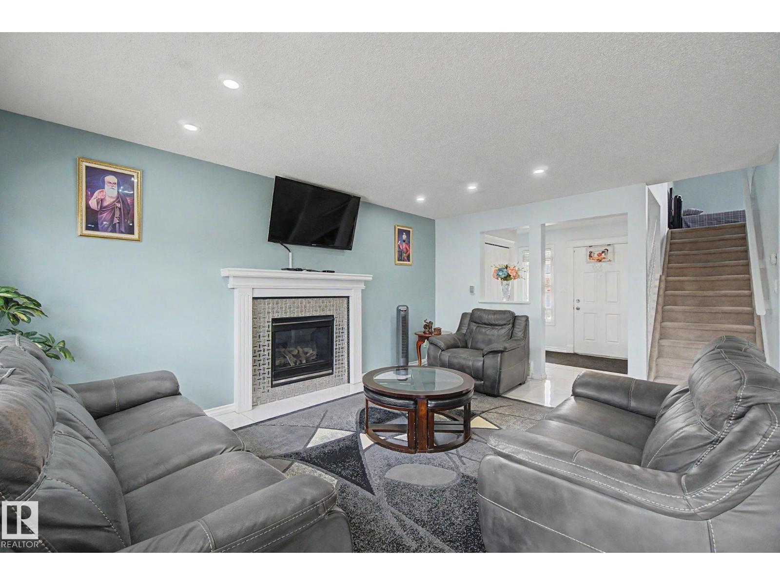 Property photograph 8 for MLS E4514937
